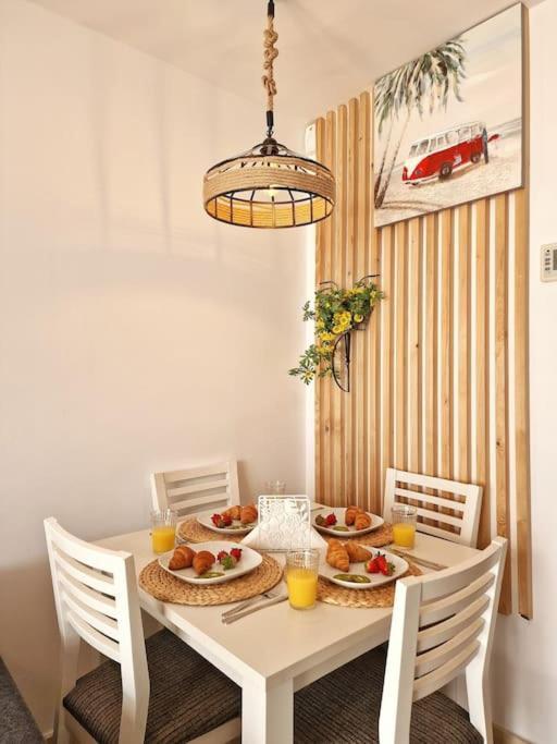 Appartement Acogedor Piso Con Terraza Y Parking! à Benalmádena Extérieur photo
