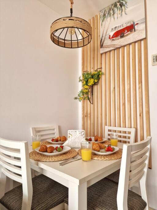 Appartement Acogedor Piso Con Terraza Y Parking! à Benalmádena Extérieur photo