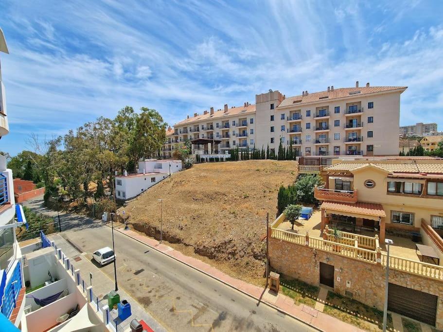 Appartement Acogedor Piso Con Terraza Y Parking! à Benalmádena Extérieur photo