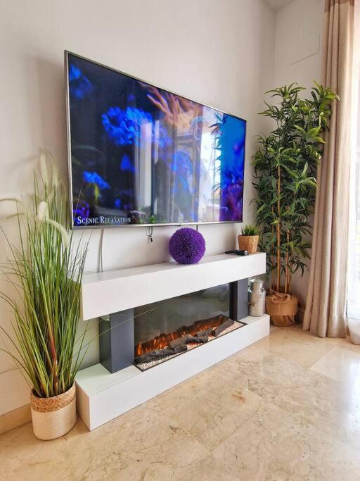 Appartement Acogedor Piso Con Terraza Y Parking! à Benalmádena Extérieur photo