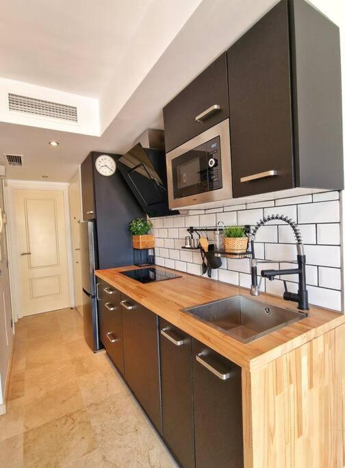Appartement Acogedor Piso Con Terraza Y Parking! à Benalmádena Extérieur photo
